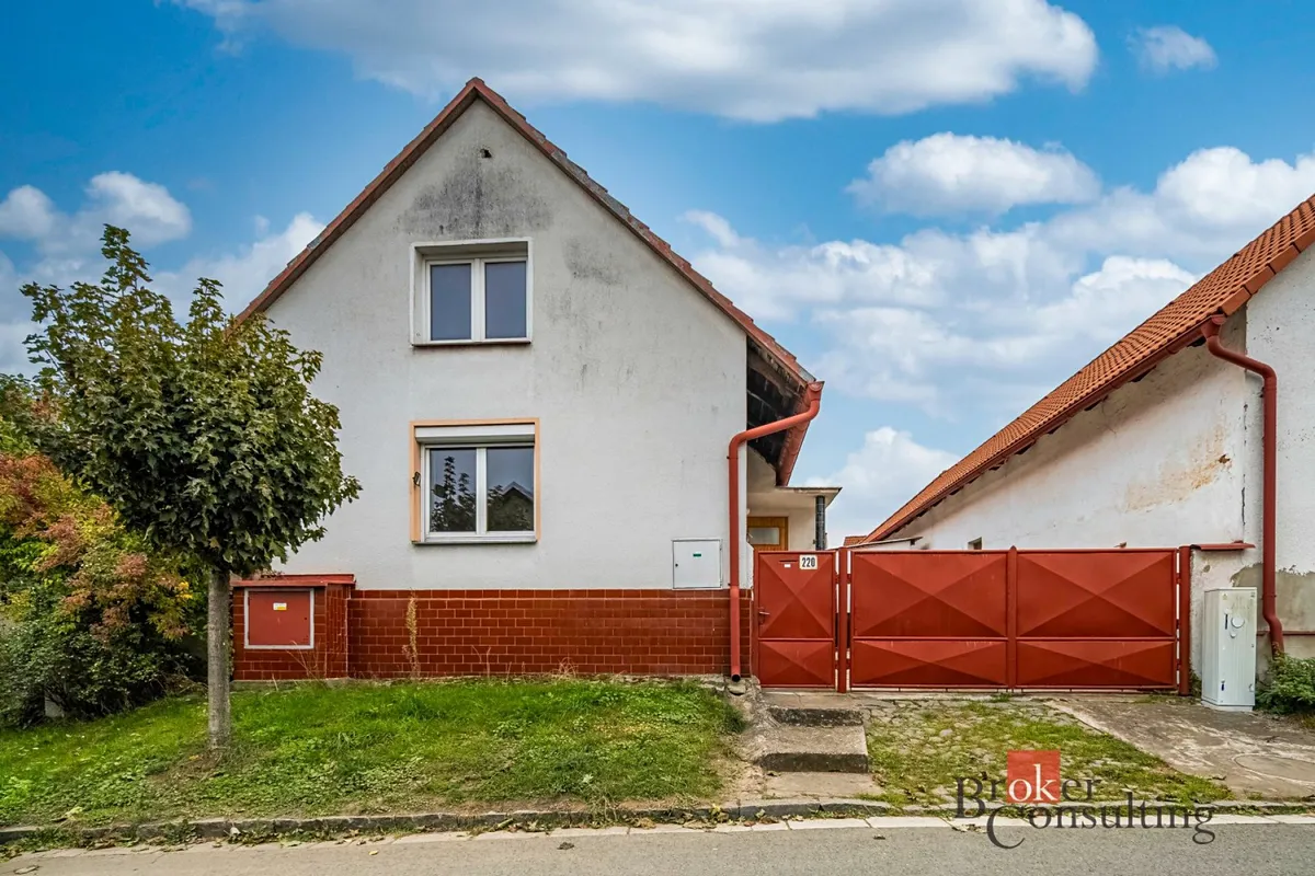 Prodej rodinného domu 105 m², pozemek 348 m²